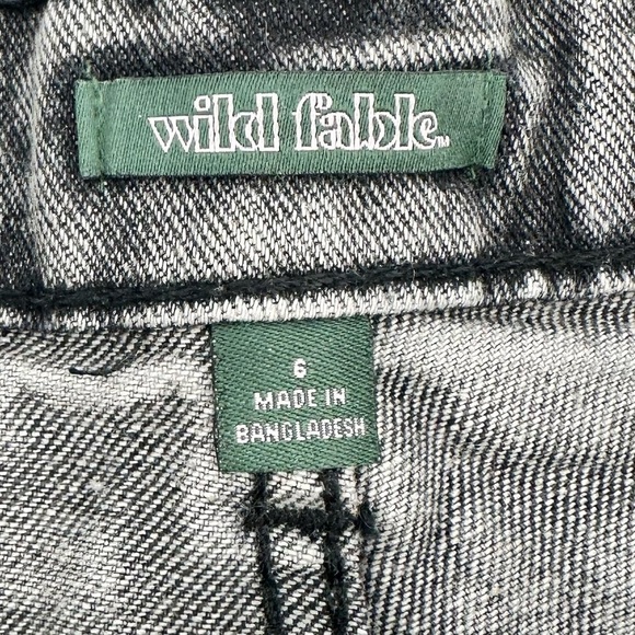 WILD Fable Women’s Highest Rise Distressed Black Raw Hem Shorts Size 6 - Picture 4 of 9